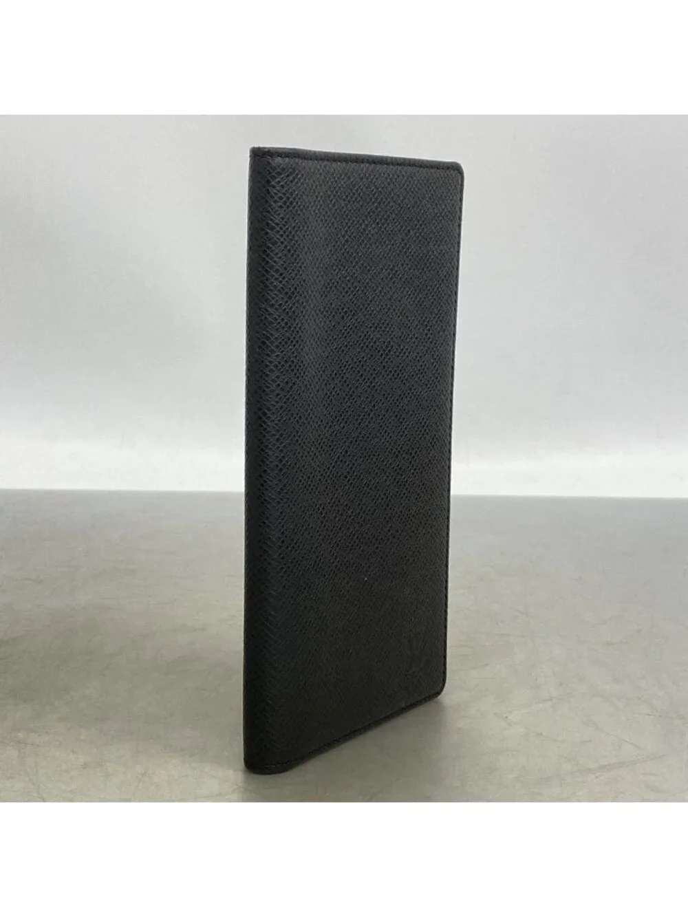 Louis Vuitton Wallet Taiga Portevalle Cult Credit Ardoise